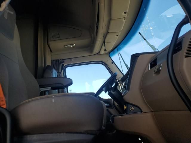 2021 Kenworth T680 Semi Truck