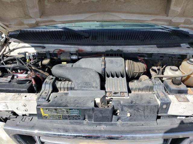 2003 Ford Econoline E450 Super Duty Cutaway van