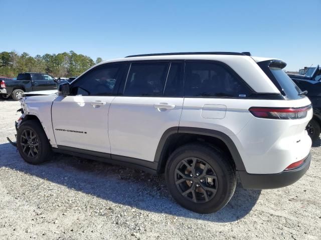 2024 Jeep Grand Cherokee Laredo