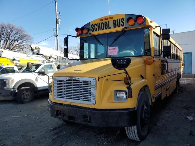 2004 Freightliner Chassis FS65