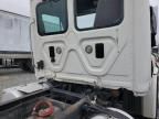 2016 Freightliner Cascadia 113