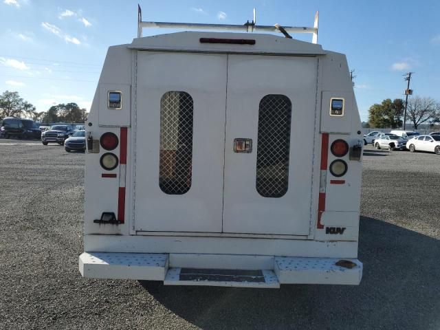 2013 Ford Econoline E350 Super Duty Cutaway Van