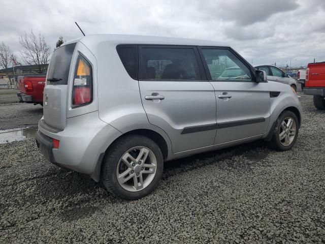 2011 KIA Soul +