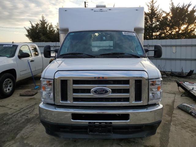 2025 Ford Econoline E450 Super Duty Cutaway Van