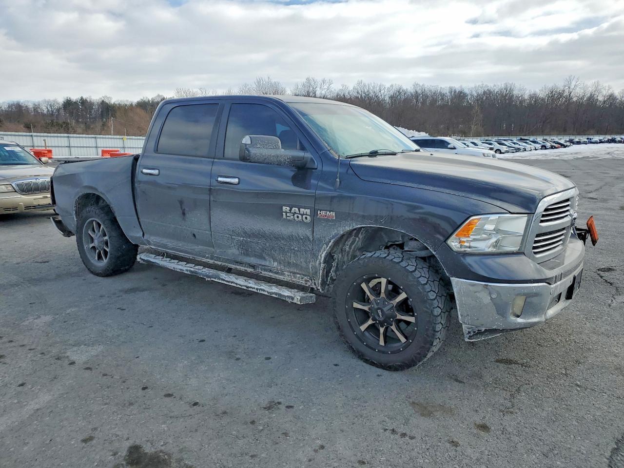 2015 Dodge RAM 1500 SLT