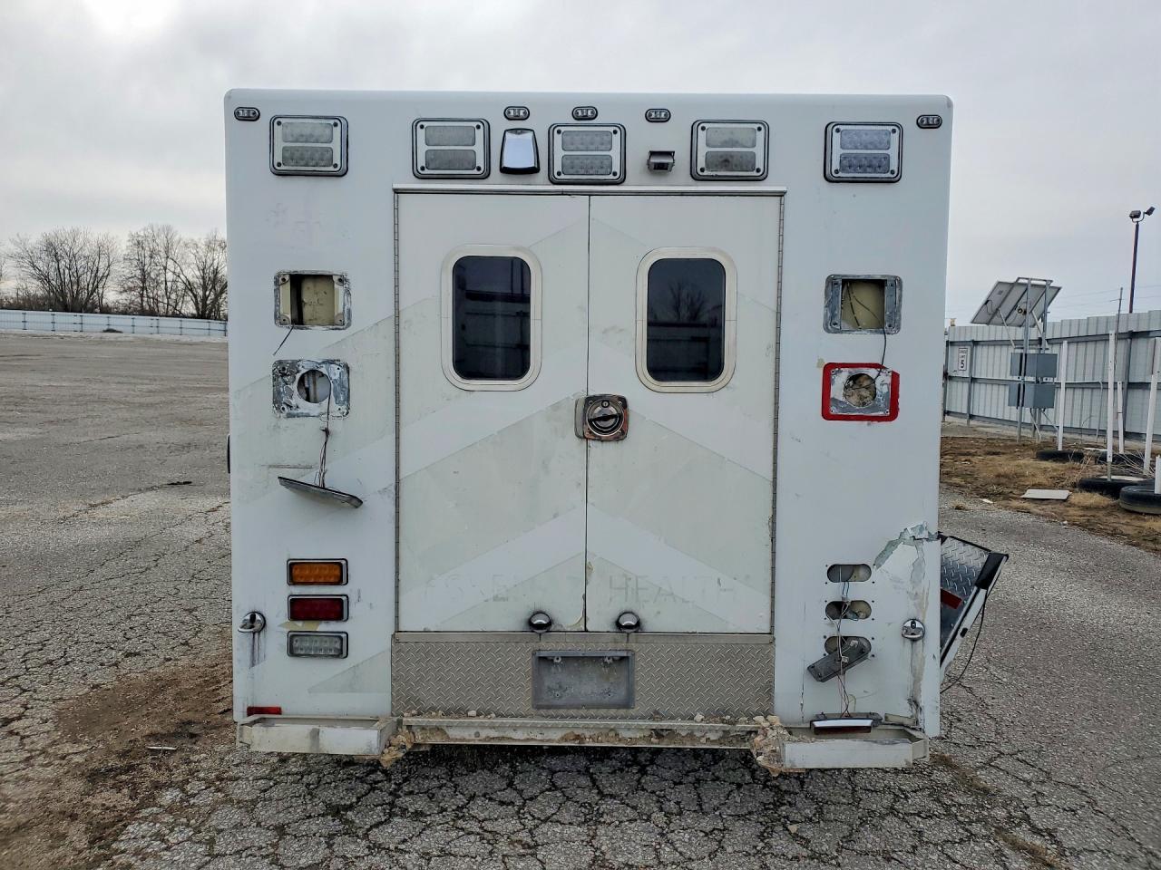 2019 Ford Econoline E450 Super Duty Cutaway Van