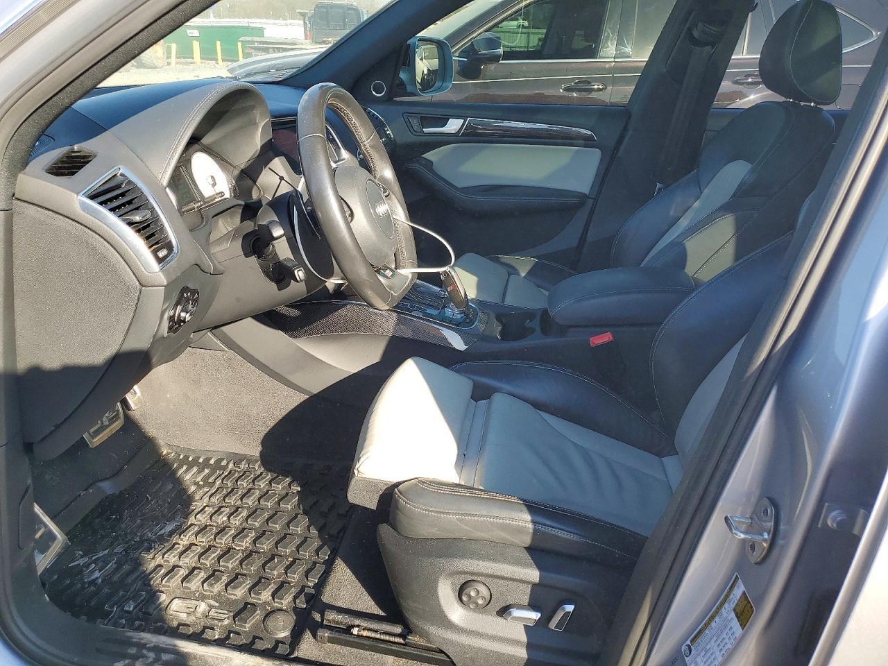 2015 Audi SQ5 Premium Plus