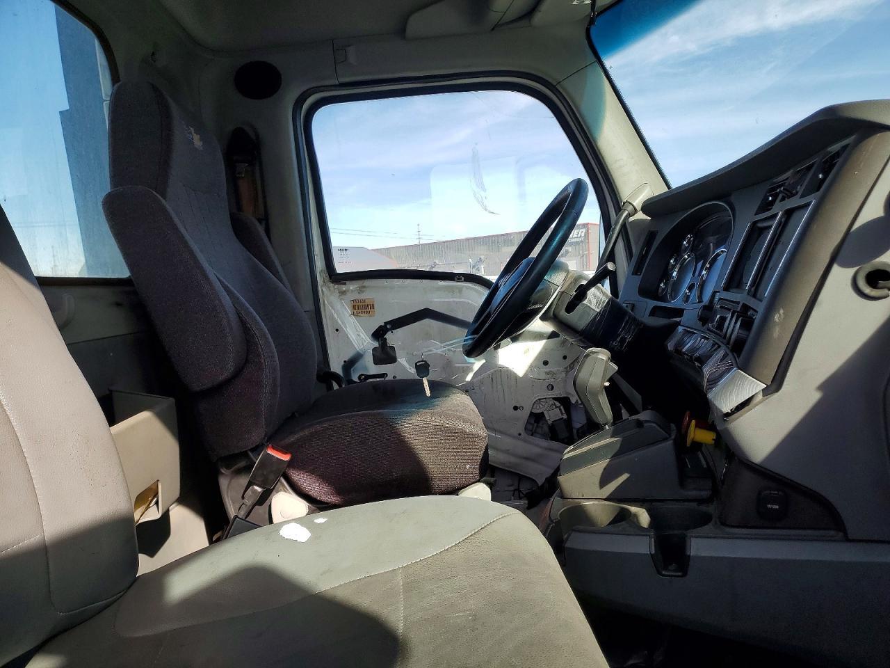 2017 Kenworth T680 Semi Truck