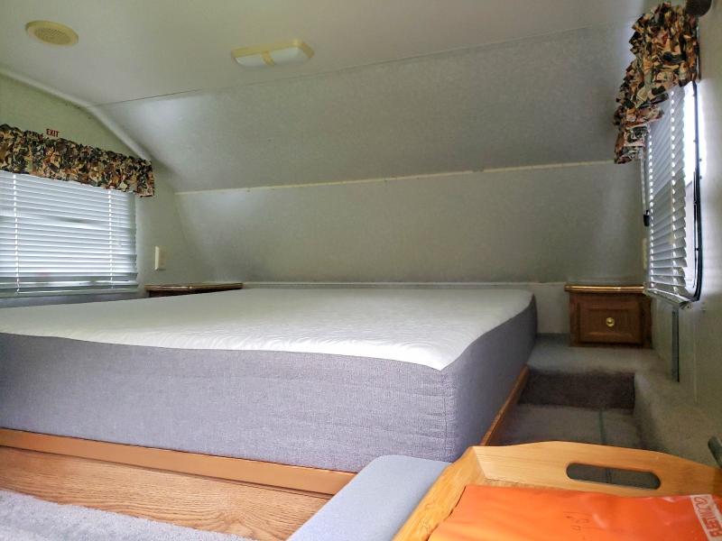 1996 Fleetwood Prowler Camper