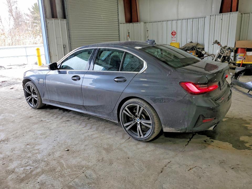 2021 BMW 330xe