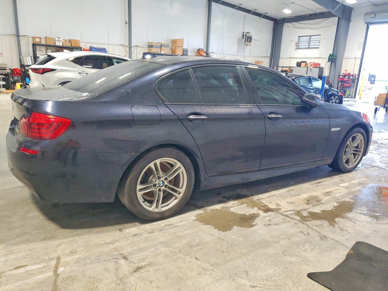 2016 BMW 528 i