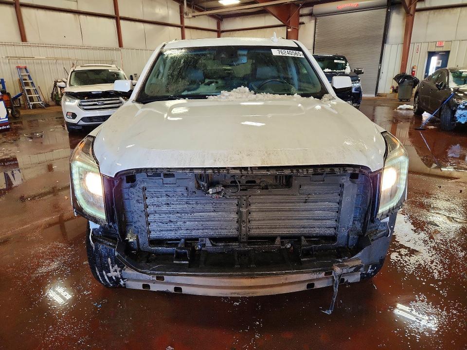 2018 GMC Yukon slt