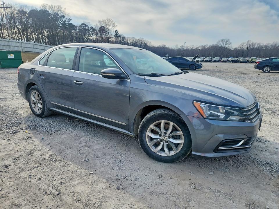 2016 Volkswagen Passat s
