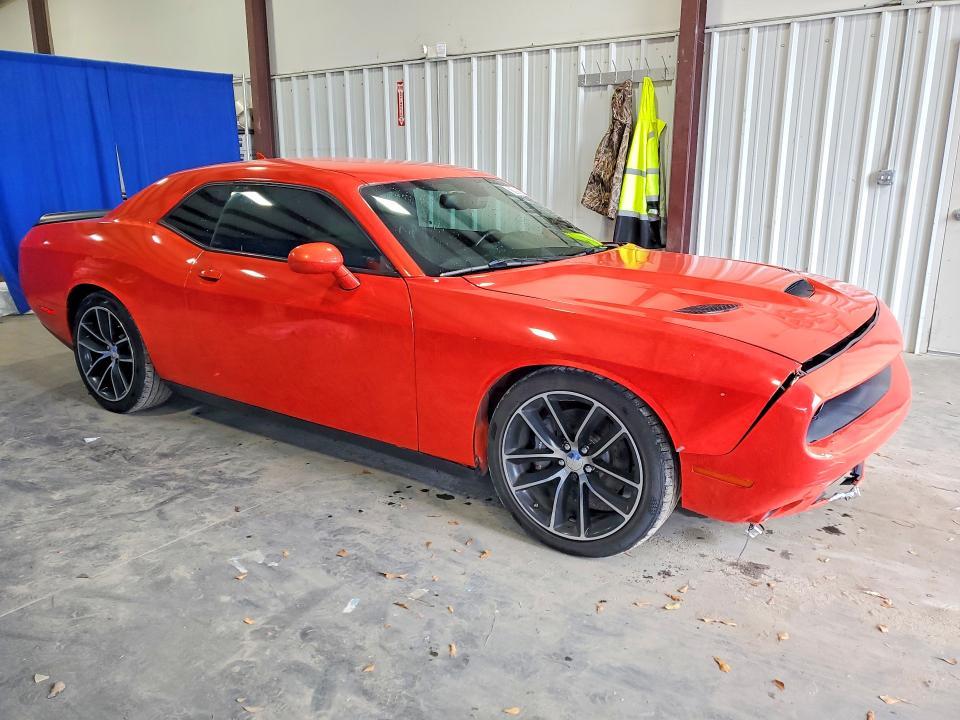 2016 Dodge Challenger r