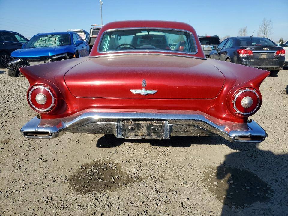 1957 Ford Thunderbird