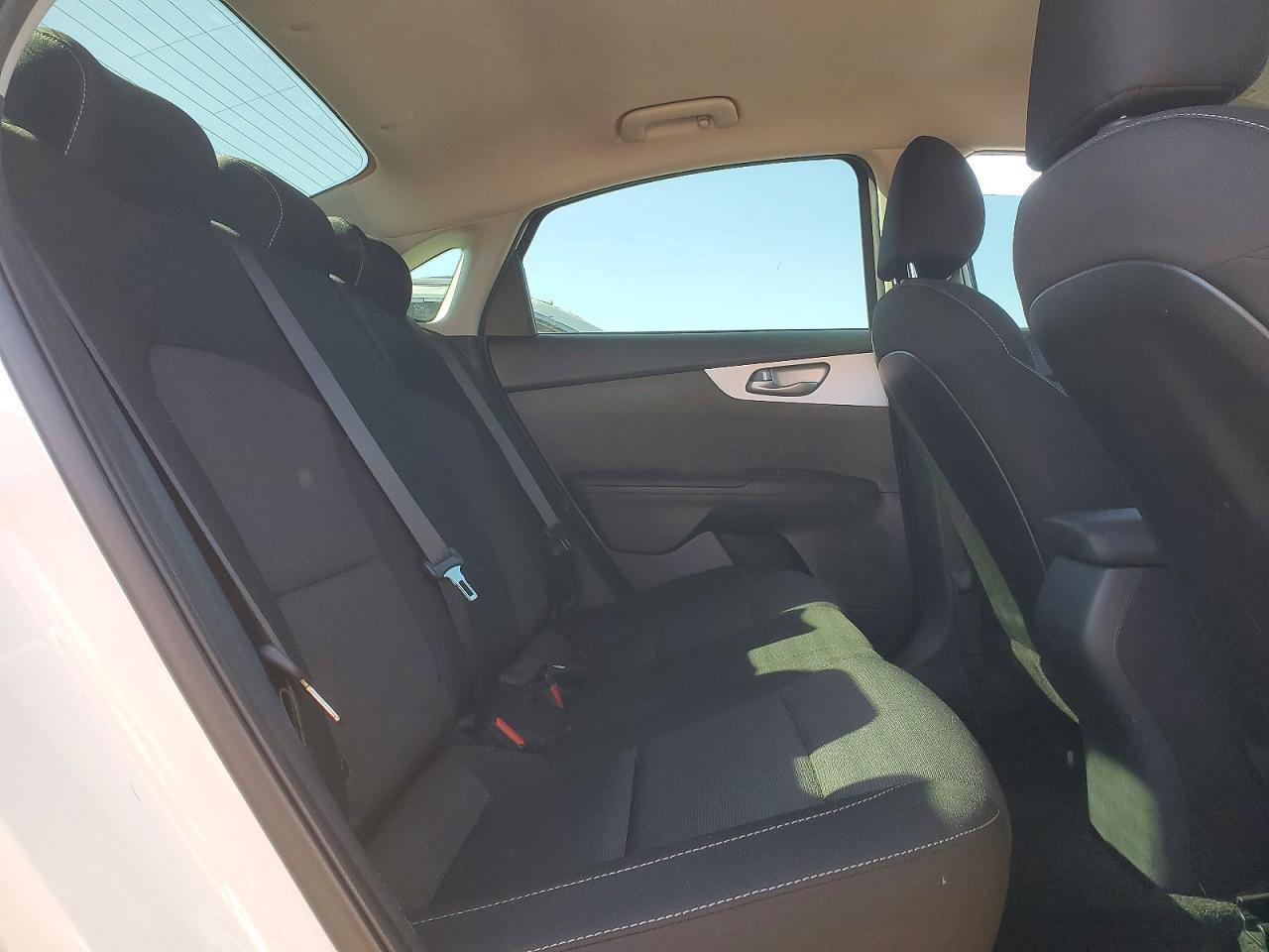 2022 KIA Forte fe
