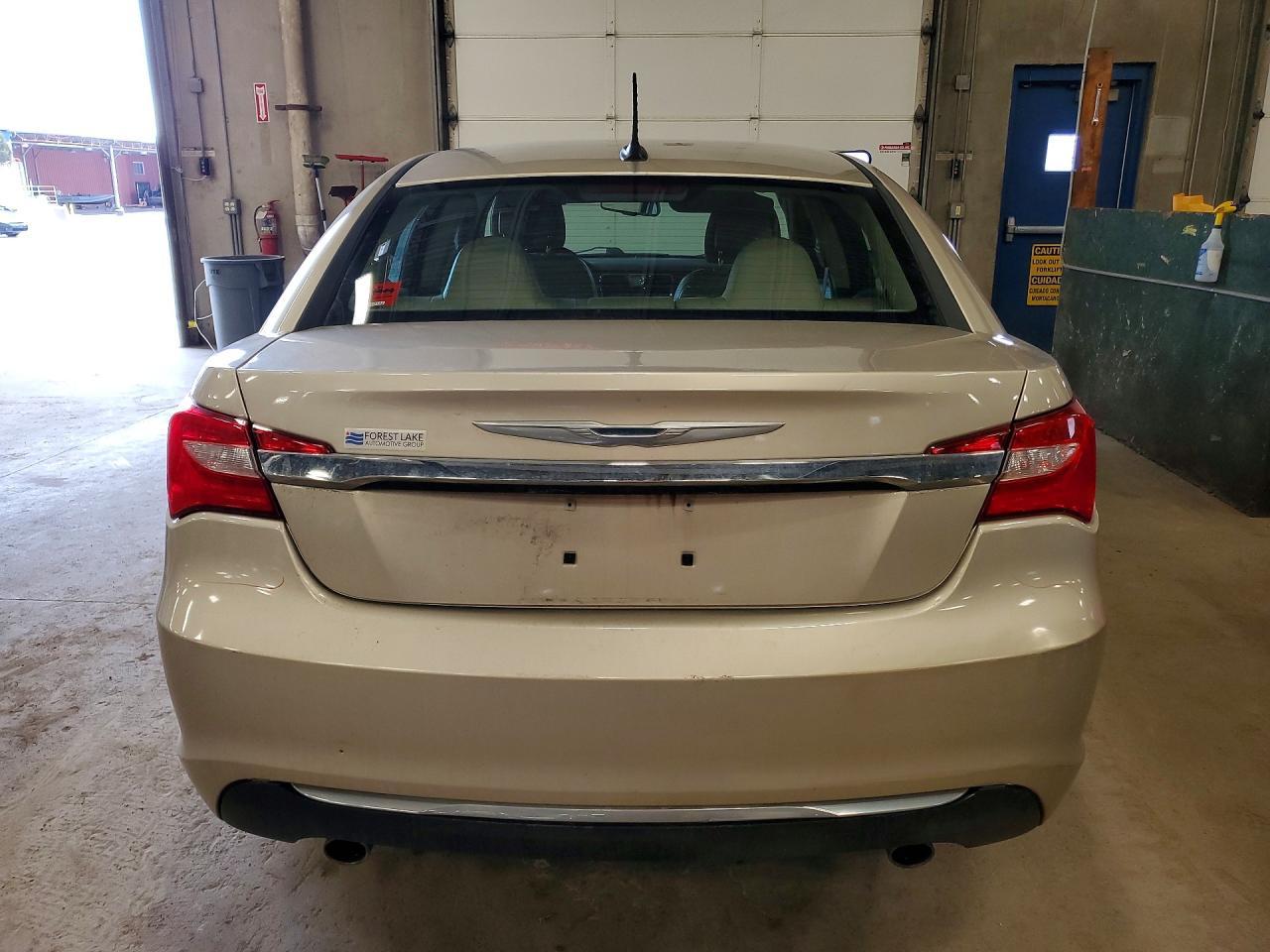 2014 Chrysler 200 Limited