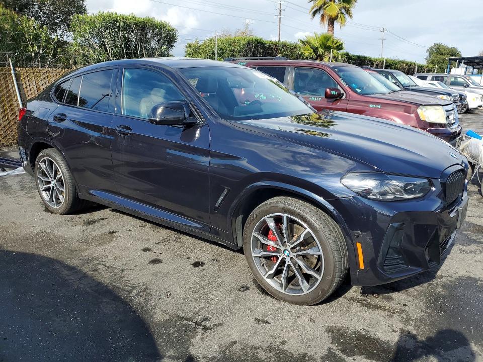 2023 BMW X4 M40i