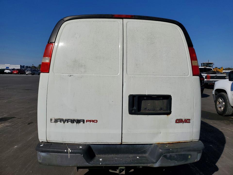 2003 GMC Savana G3500