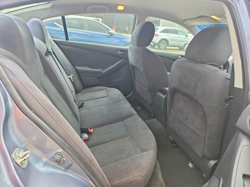 2011 Nissan Altima Base