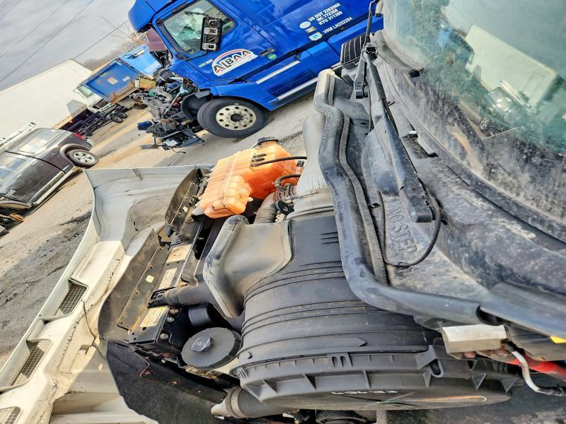 2023 International Rh613 Semi Truck