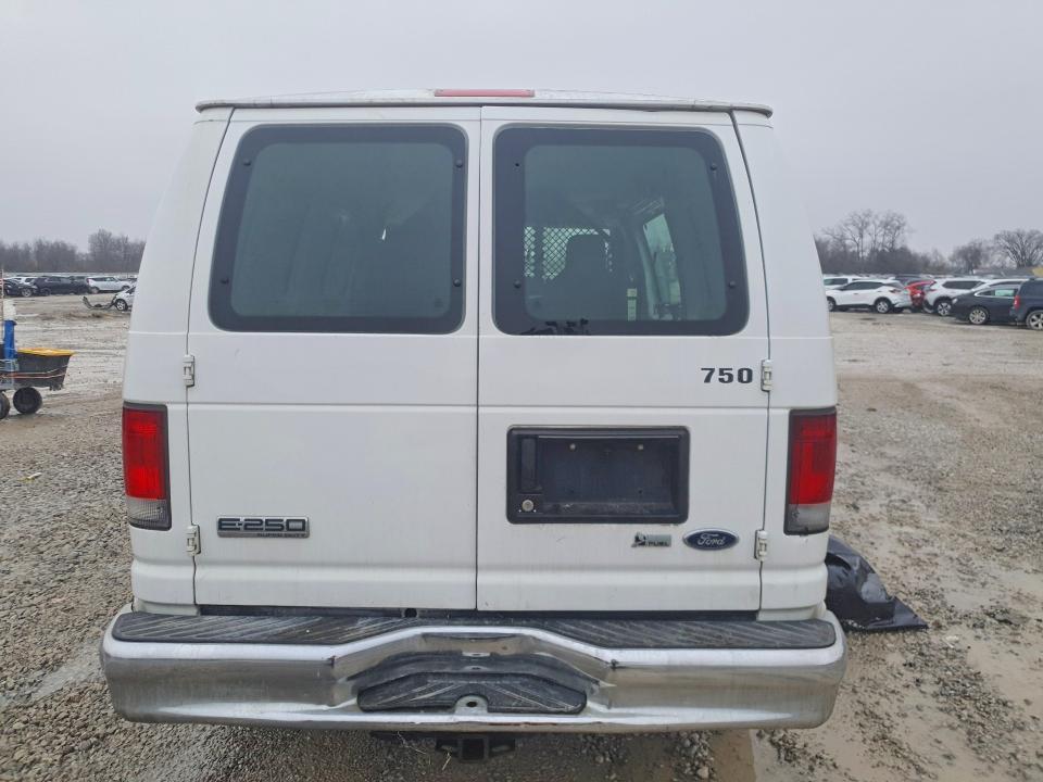 2009 Ford Econoline E250 van