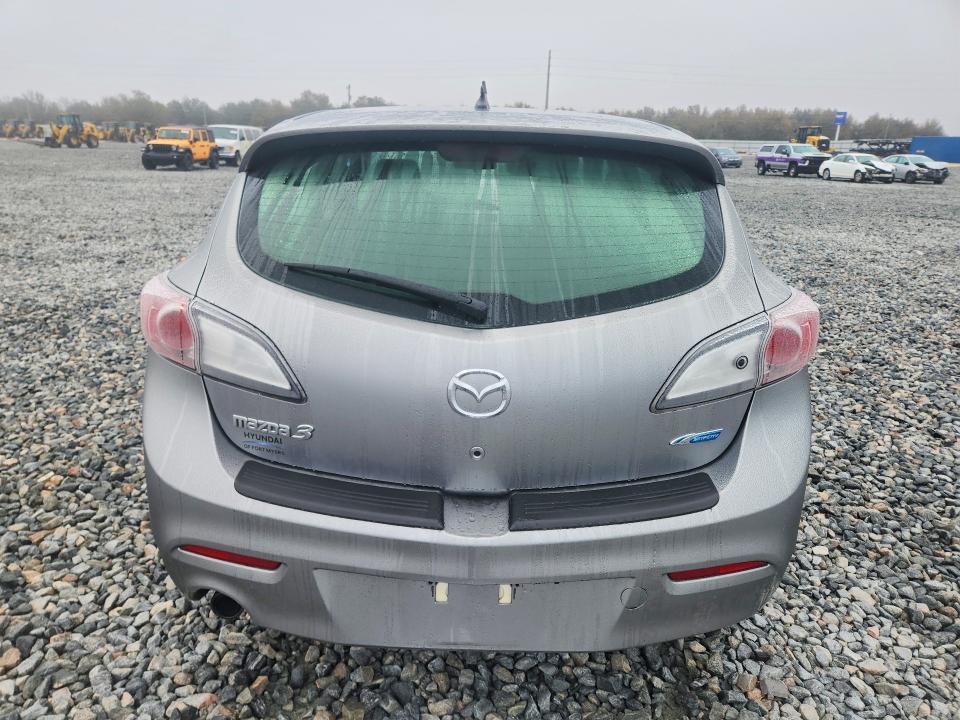 2013 Mazda 3 I