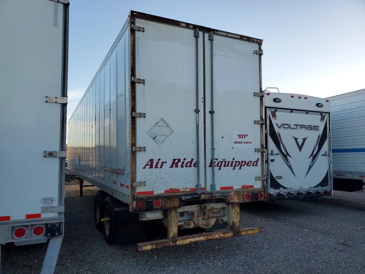 2010 Wabash DRY Van Trailer