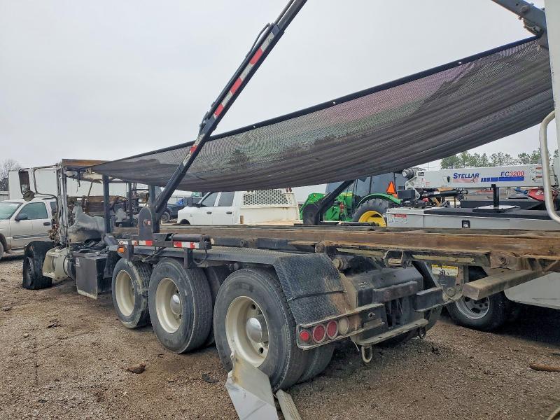 2012 Peterbilt 348 ROLL-OFF Container Truck