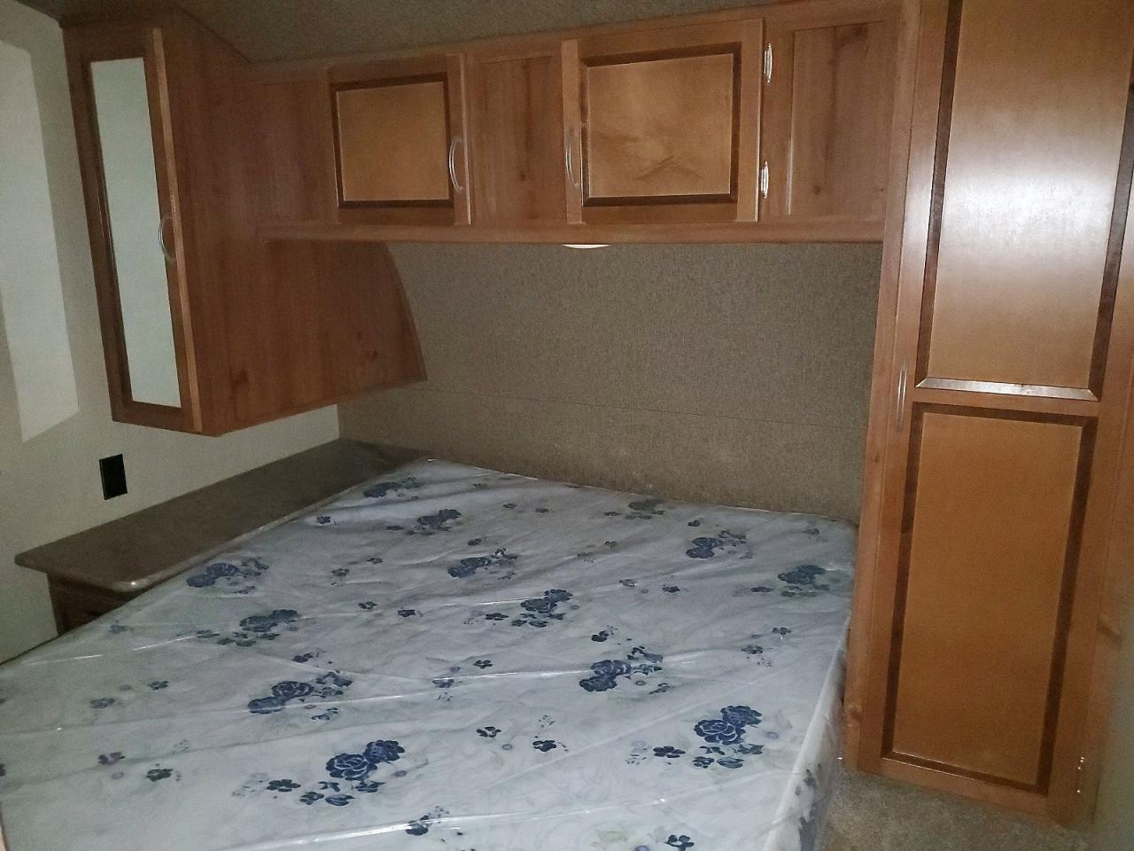 2017 Gulf Stream Trailer-Camper