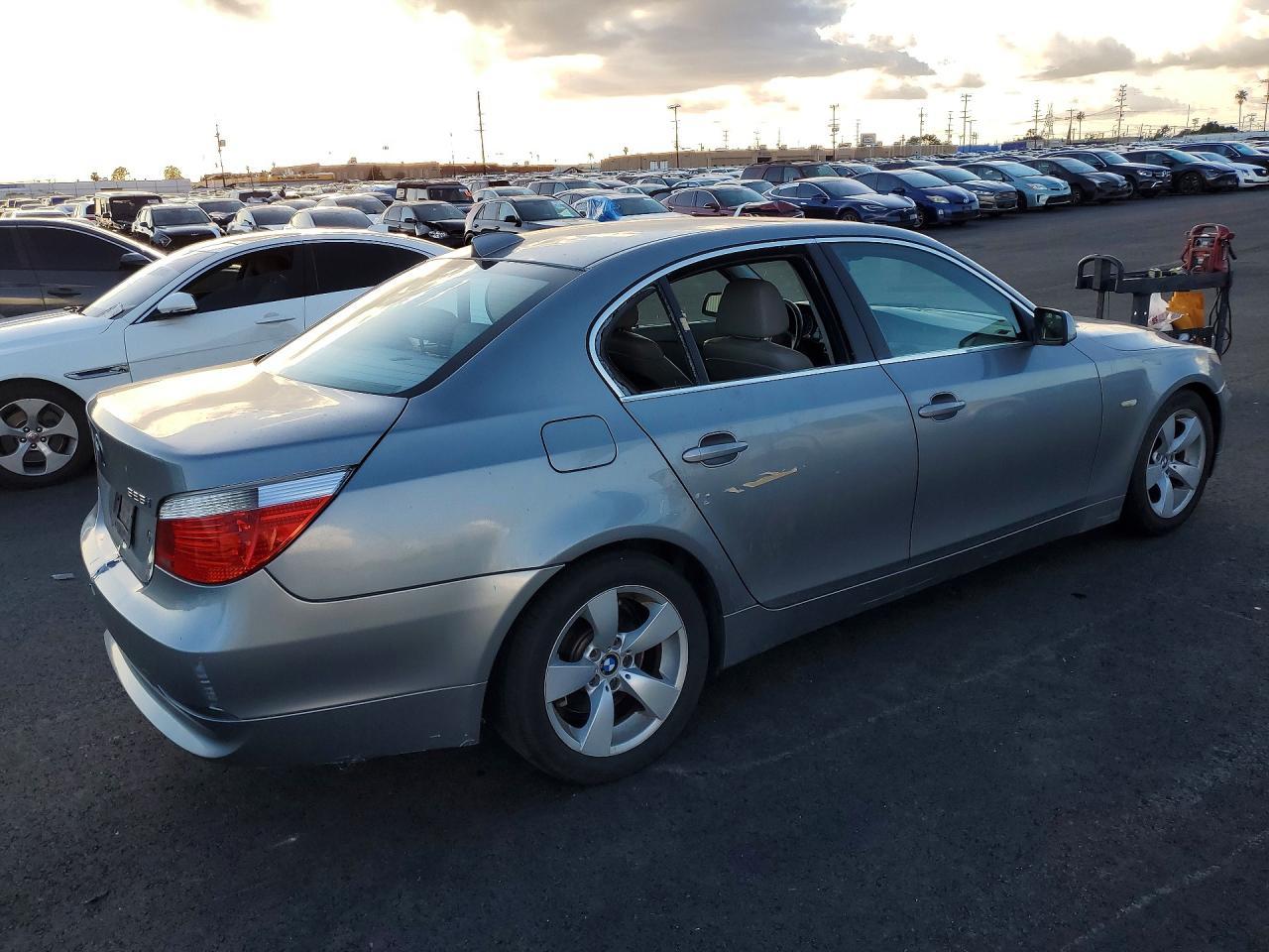 2005 BMW 525 i
