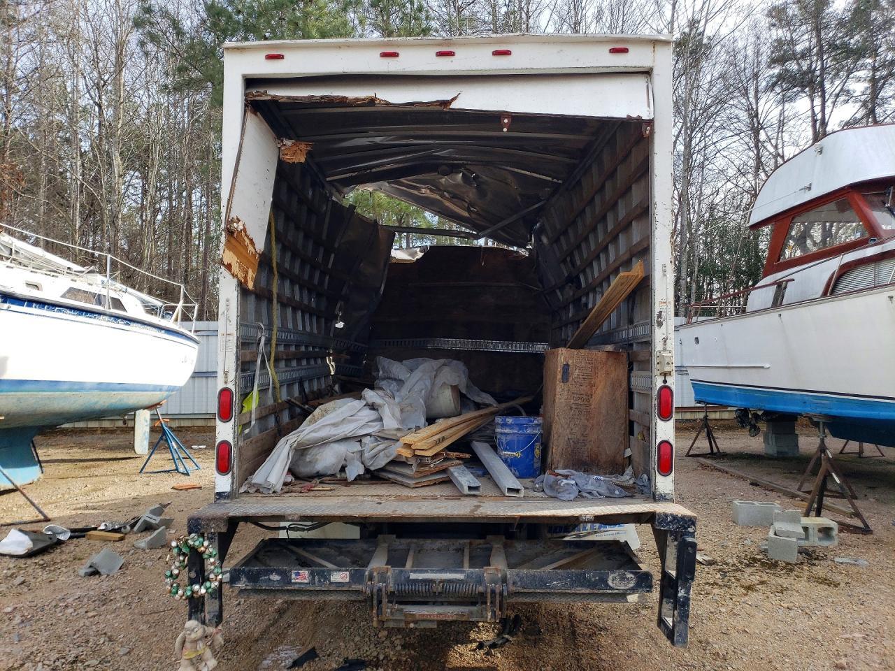 2011 Isuzu NPR