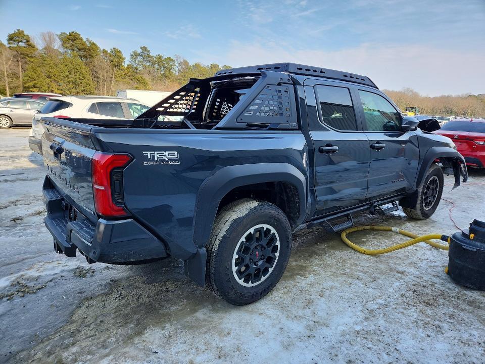 2025 Toyota Tacoma trd Off-road hv