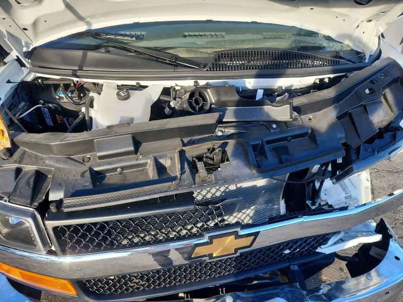 2025 Chevrolet Express G2500