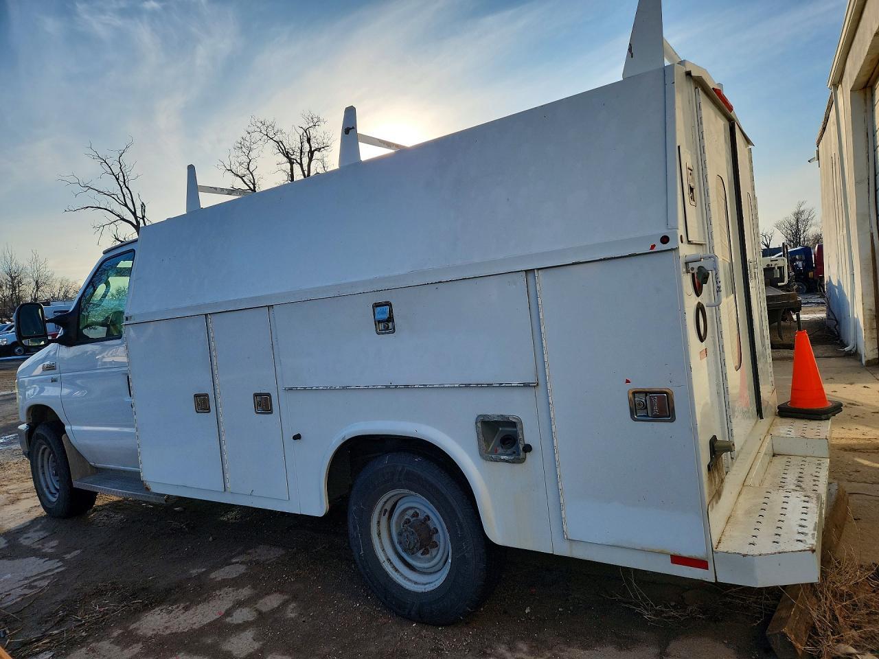2013 Ford E350 Utility / Service Truck