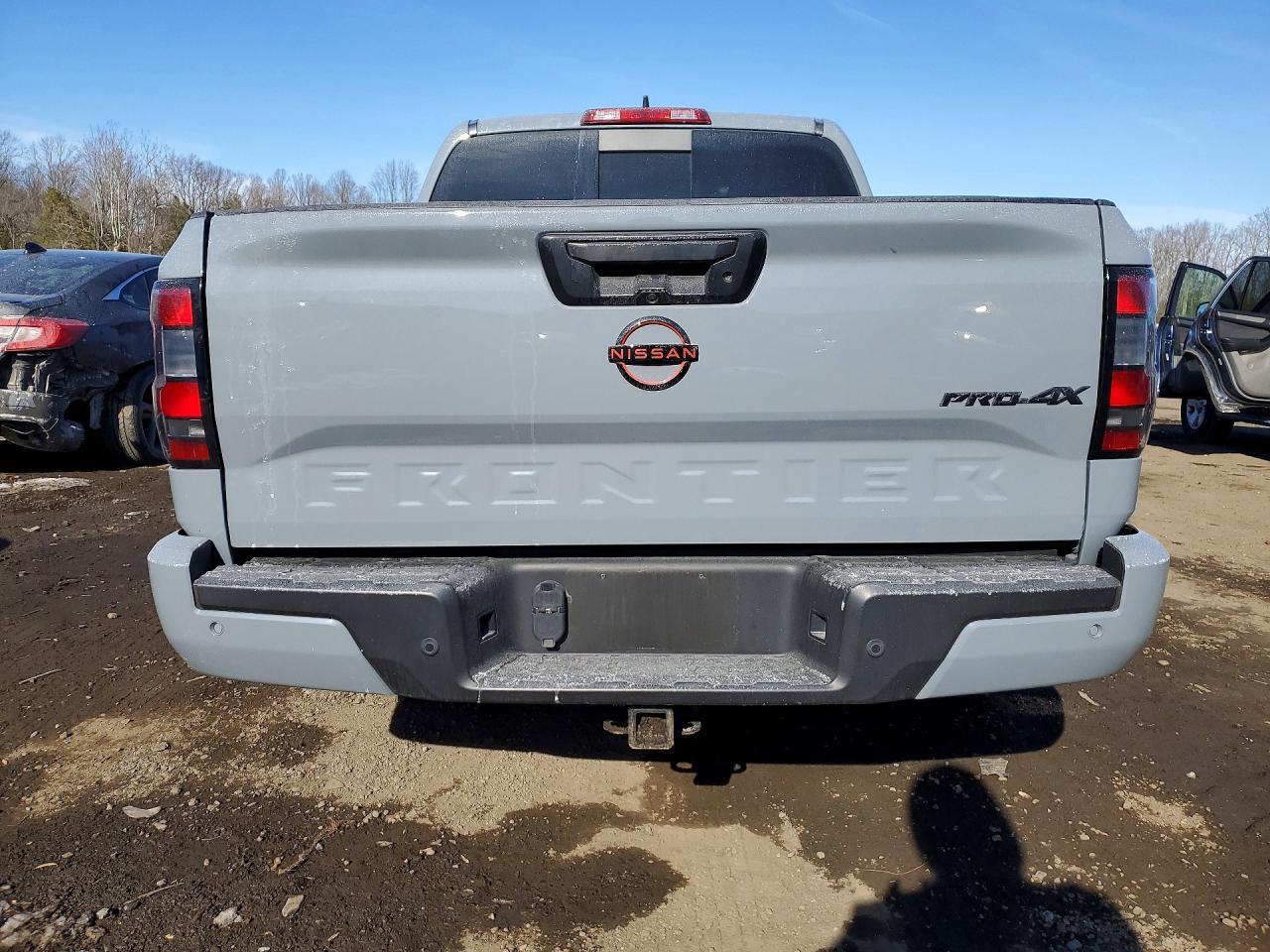 2023 Nissan Frontier s