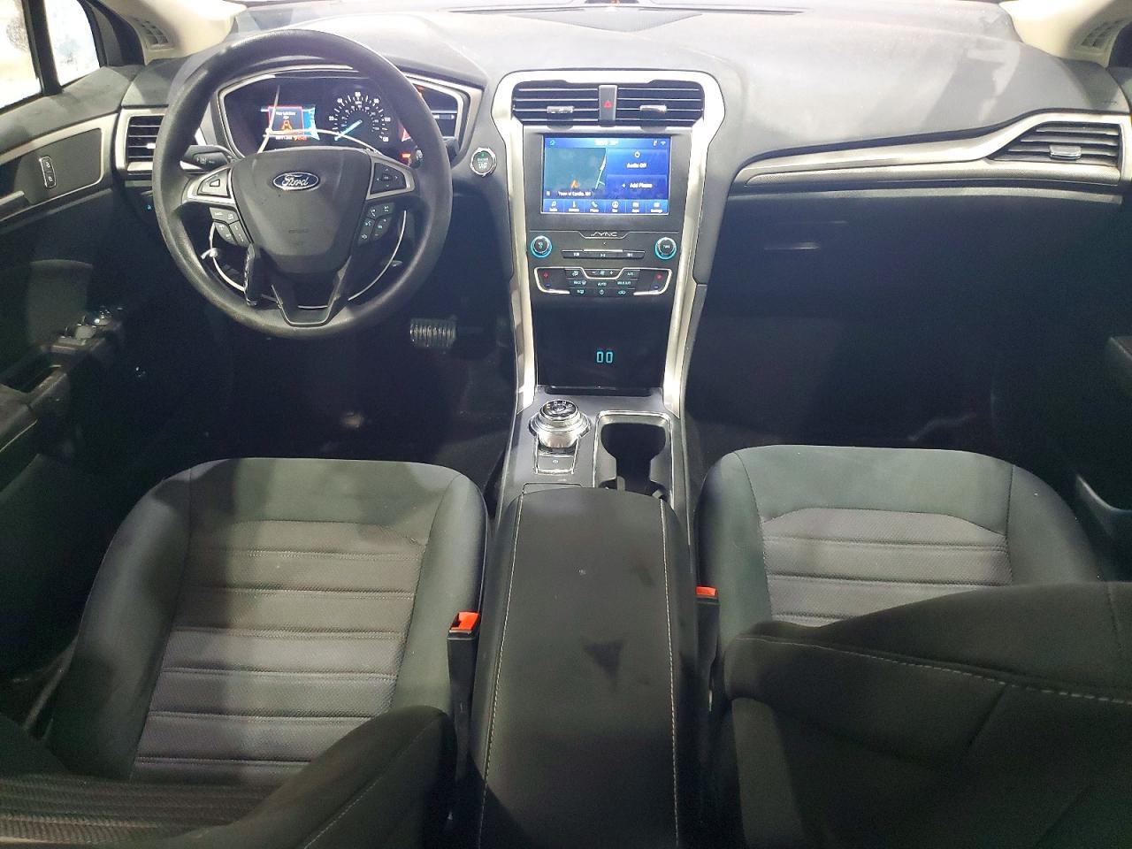 2020 Ford Fusion se