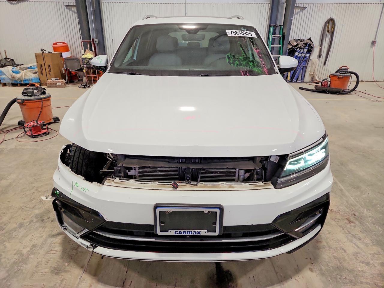 2020 Volkswagen Tiguan sel Premium R-line
