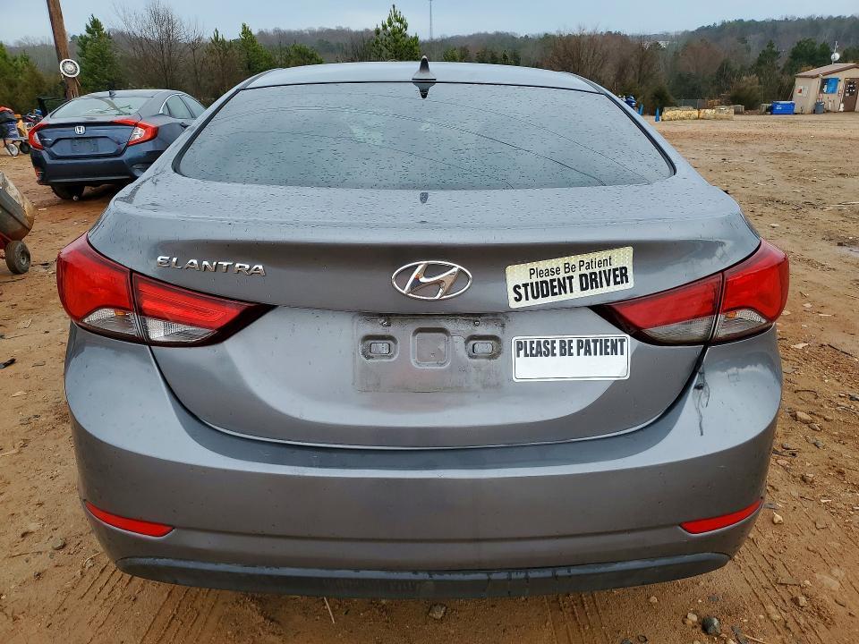 2014 Hyundai Elantra se