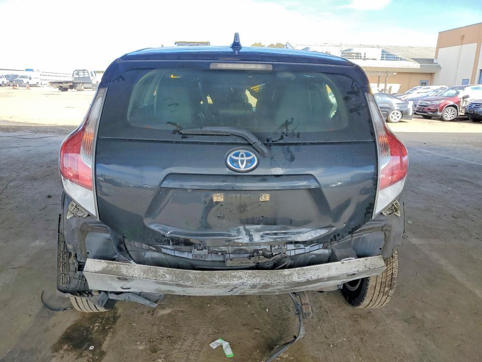 2017 Toyota Prius c