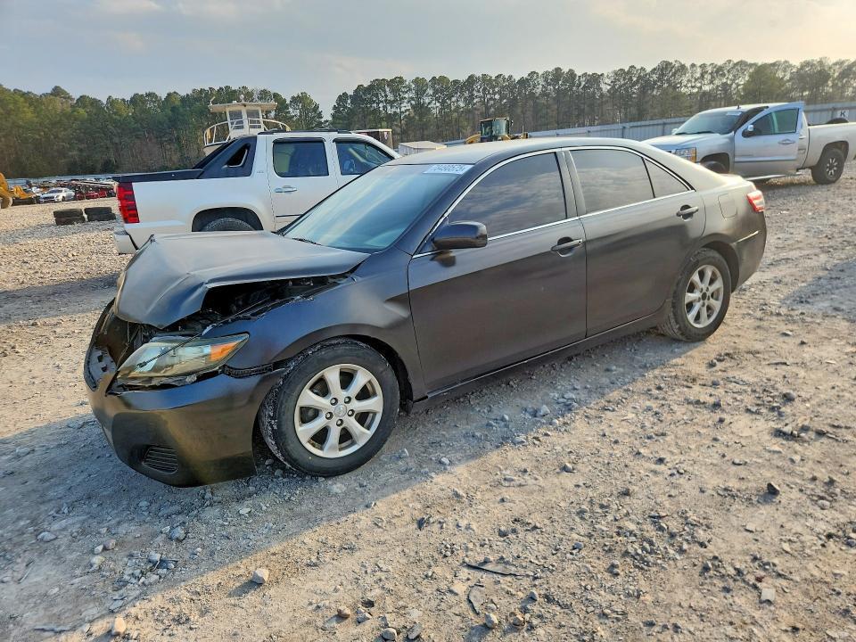 2011 Toyota Camry le