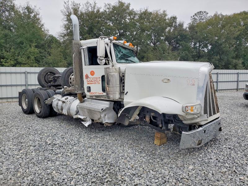 2021 Peterbilt 389 Semi Truck