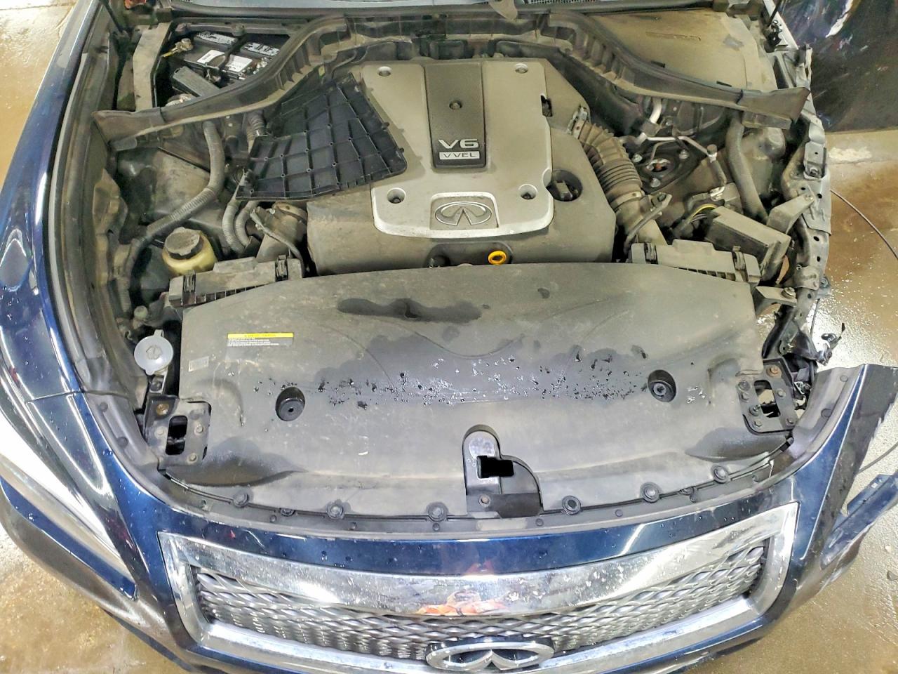 2017 Infiniti Q70 3.7