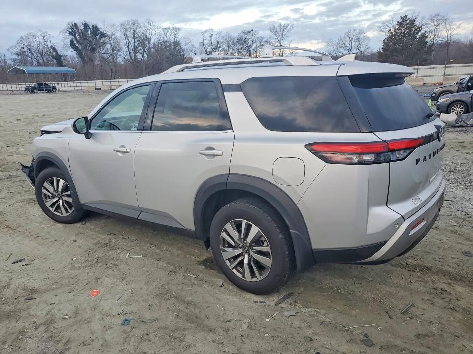 2024 Nissan Pathfinder sl