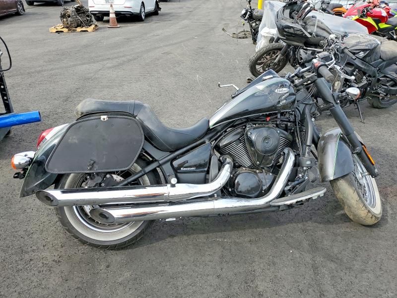 2017 Kawasaki Vn900 b