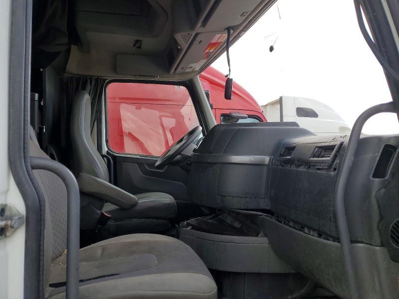 2023 Volvo VN VNL