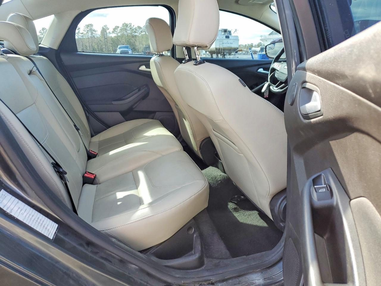 2017 Ford Focus Titanium