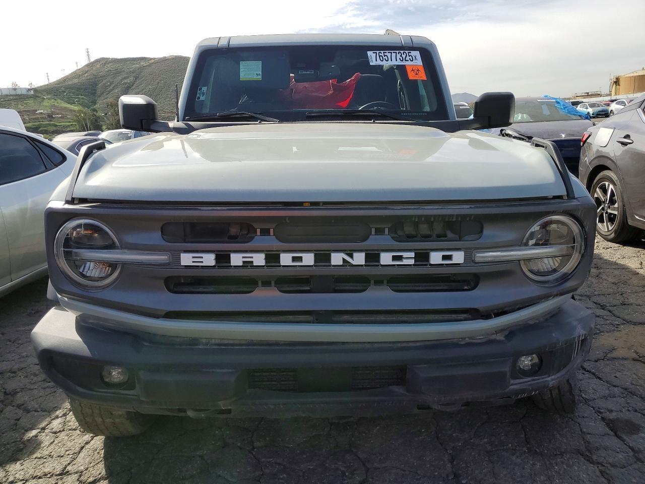 2023 Ford Bronco Base