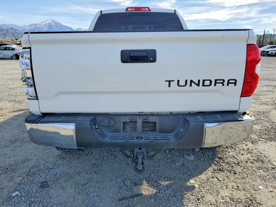 2015 Toyota Tundra SR5