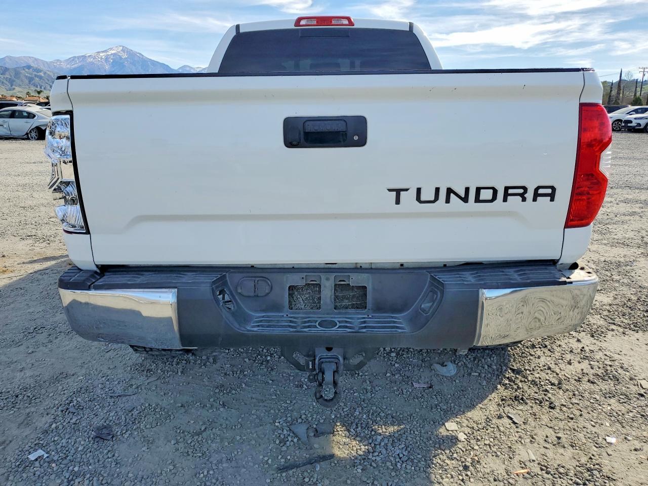 2015 Toyota Tundra SR5